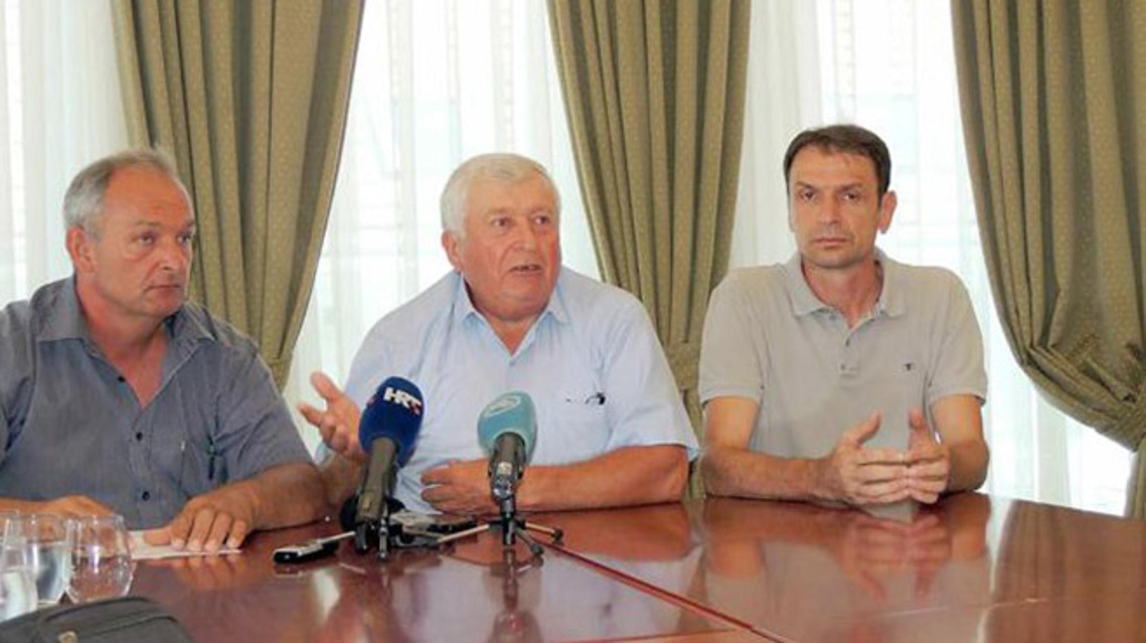 S lijeva: Ivan Klasnić, Antun Laslo i Miroslav Kovač