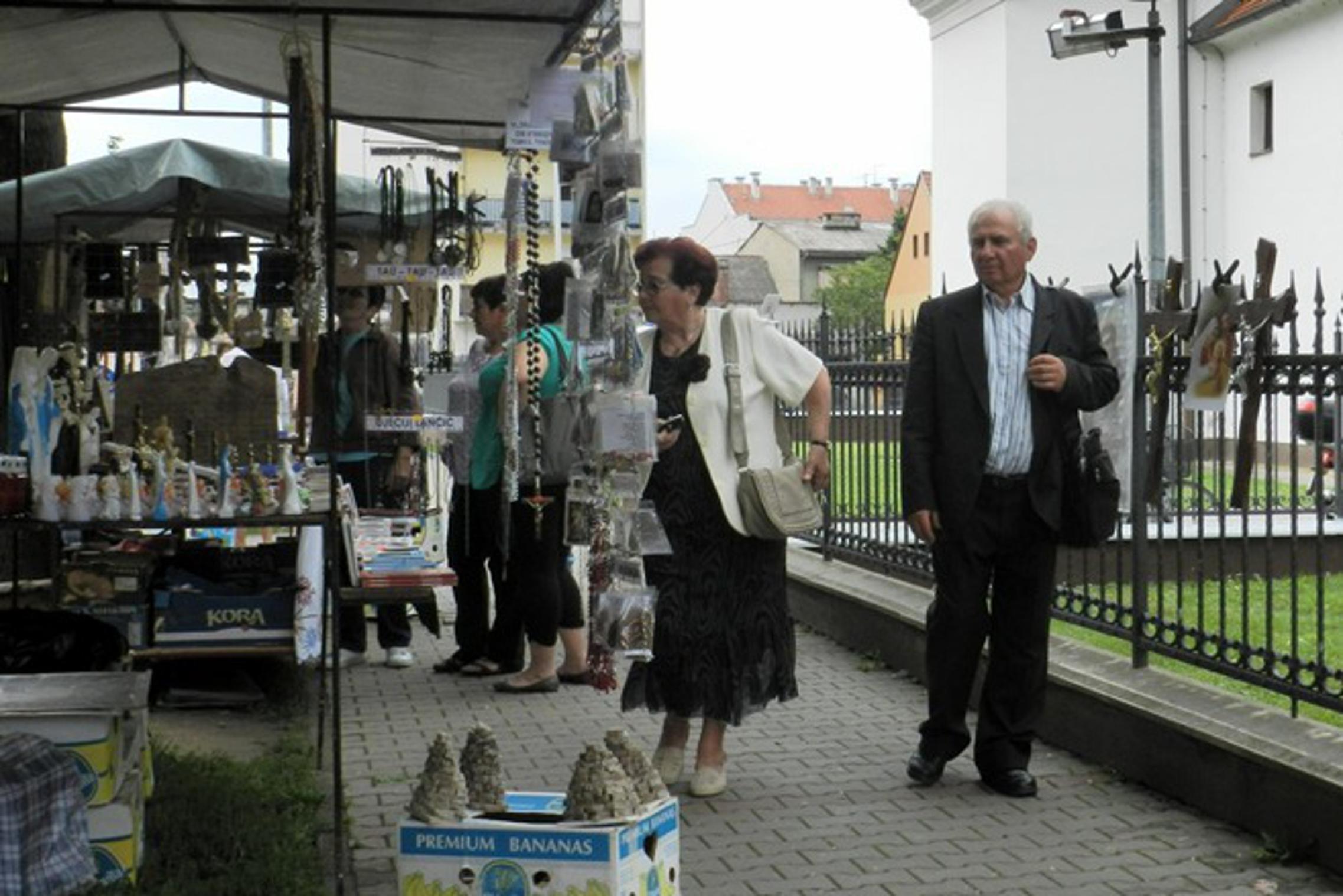 Prodaja crkvenih potrepština i suvenira u Gundulićevoj
