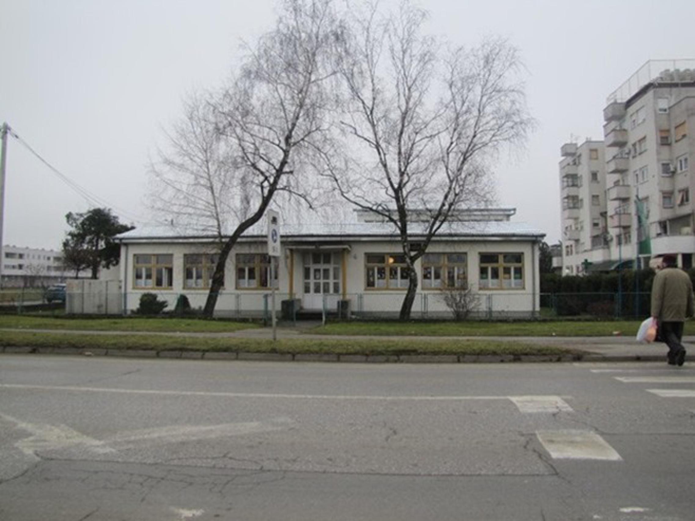 Stara zgrada Osnovne škole Milana Amruša