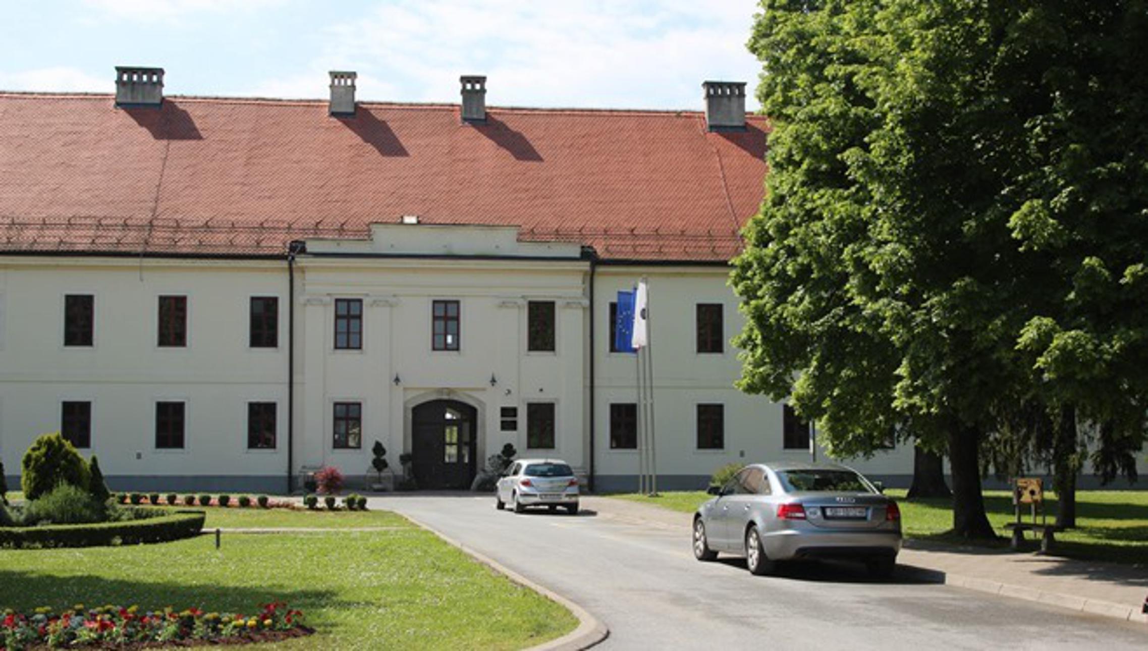 Zgrada Gradske uprave Slavonski Brod (Ilustracija)