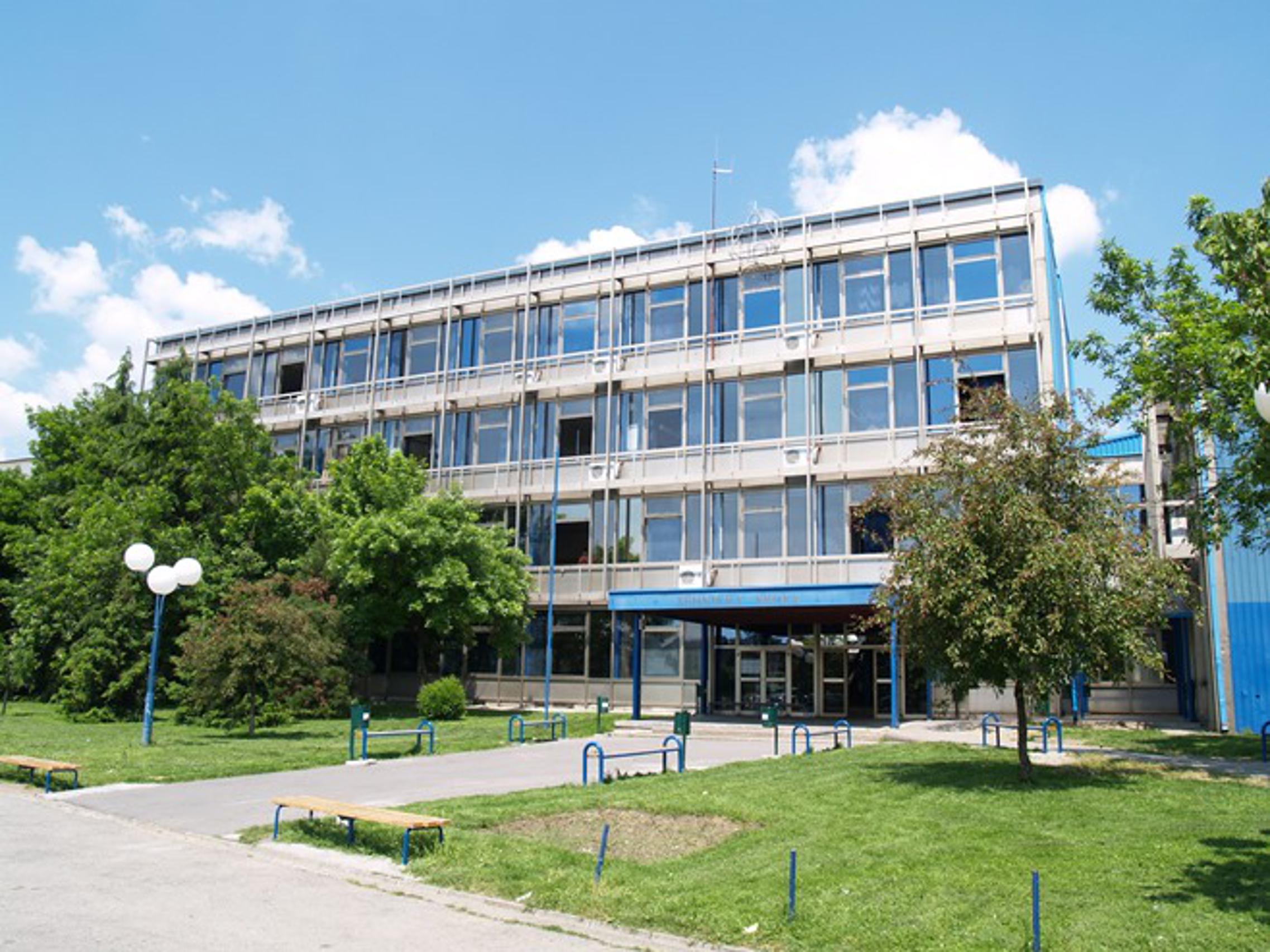 Zgrada Tehničke škole Slavonski Brod