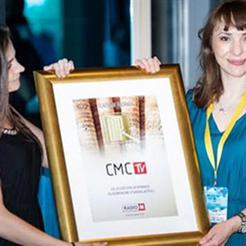 Nikolina Mazalin prima nagradu u ime CMC TV-a