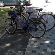 Biciklistička staza ili parking za bicikle?
