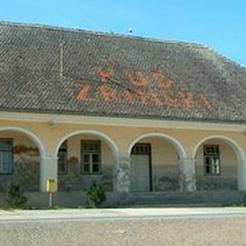 Povijesna zgrada u Brodskom Stupniku