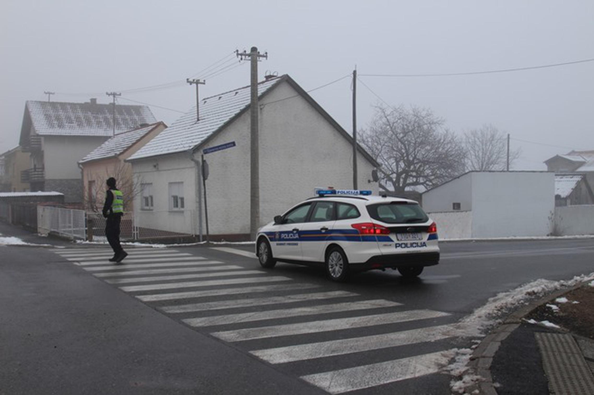 Promet nadvožnjakom u Vinogorju je obustavljen dok traje očevid