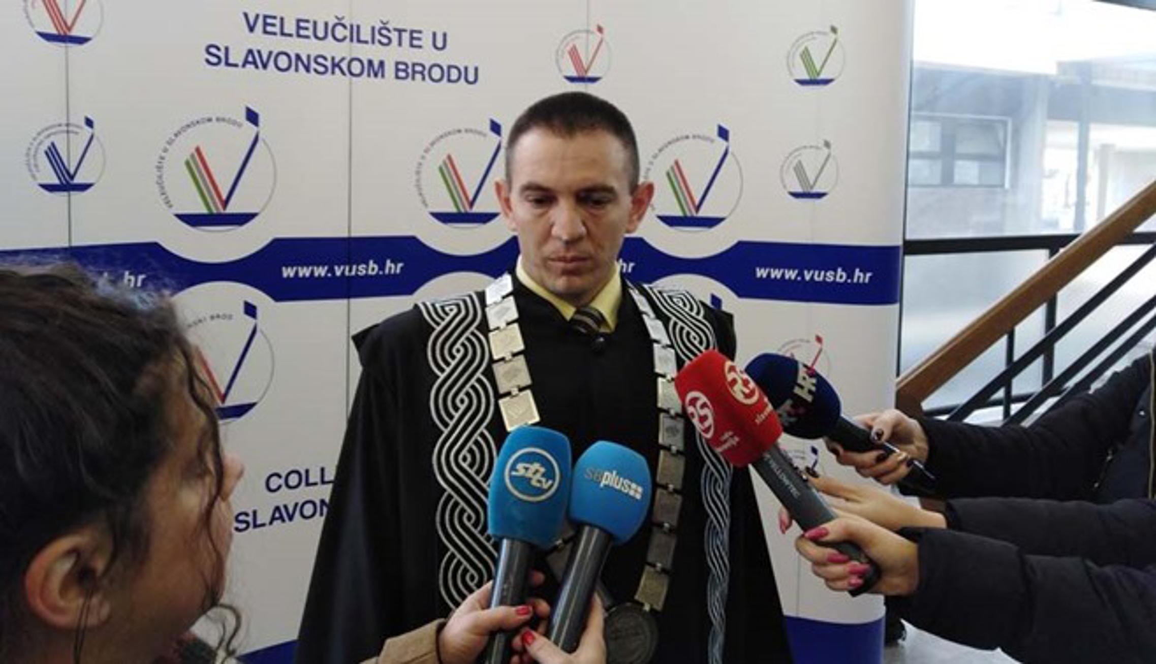 izv. prof. dr. sc. Krunoslav Mirosavljević, dekan Veleučilišta u Slavonskom Brodu
