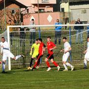Detalj iz prvenstvene utakmice Slavonca i Marsonije odigrane ovog proljeća u Bukovlju.u 