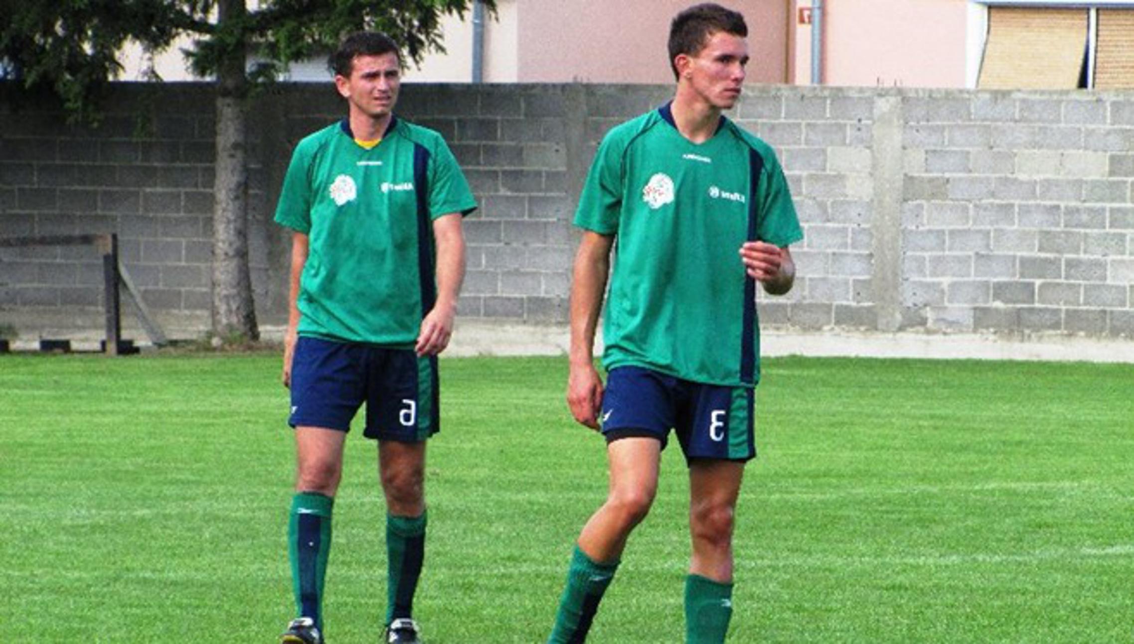 Igrači Slobodnice Mateo Stanišić i Danijel Vuksanović (lijevo)  izgubili u finalu turnira u Oriovcu